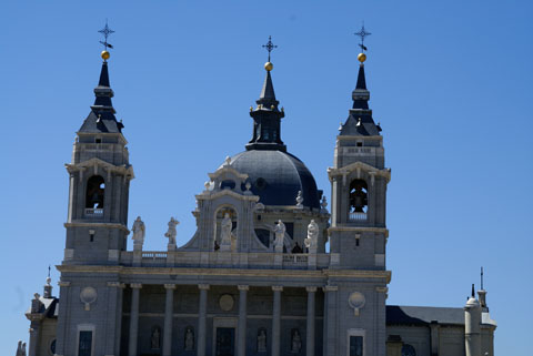 Madrid（アルムデナ大聖堂）1.jpg